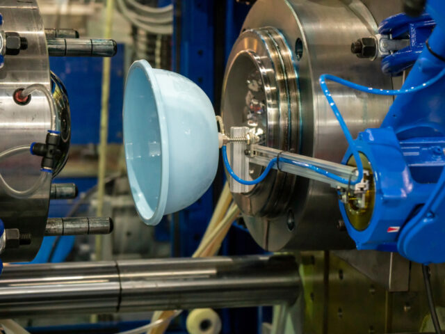 Plastic & Metal Injection